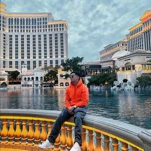 Meet your Posher, Edward